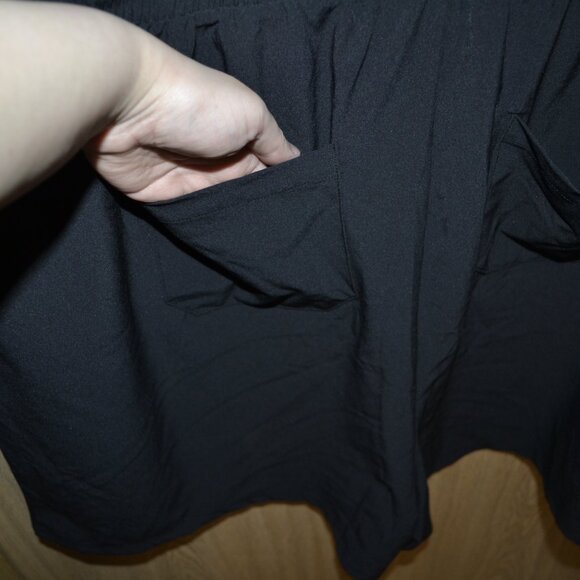 NWT Torrid Active Stretch woven active romper with surplice back & pockets - Picture 7 of 13